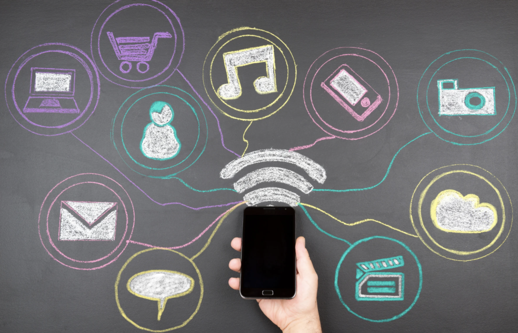 Comparison of platform feeds across major social networks